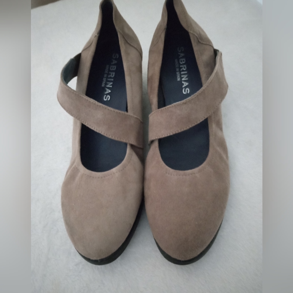 SABRINAS Women’s Beige Suede Wedge Shoes Size 39 Made In Spain